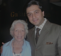 Claire Salmond Cataract Surgery Lasik gulani Vision Institute